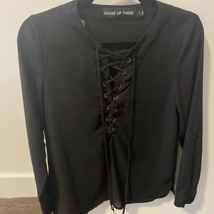 Fun criss cross top perfect for dinner or night out